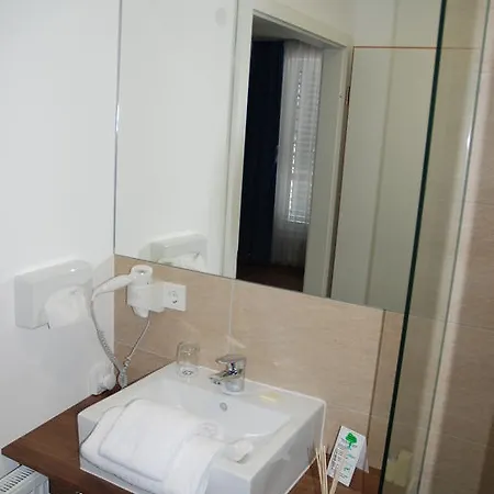 מלון Zar-hotel Vitalis